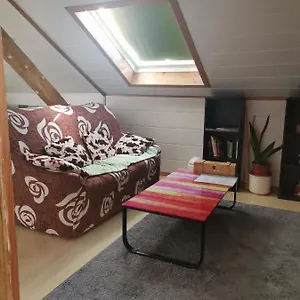 Gästezimmer Im Dg Dachschräge Mit Kleinem Bad Wlan, Tv Und Parkplatz Lachen