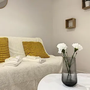  Appartement Studio Isle Sur La Sorgue France